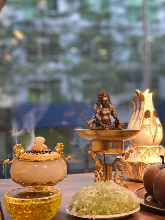 Chọn Lư Điện Hay Lư Đồng